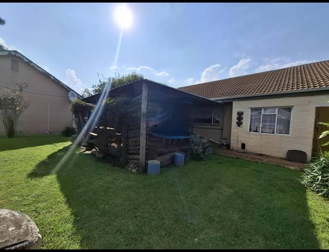 3 BEDROOM HOUSE FOR SALE IN STRUBENVALE